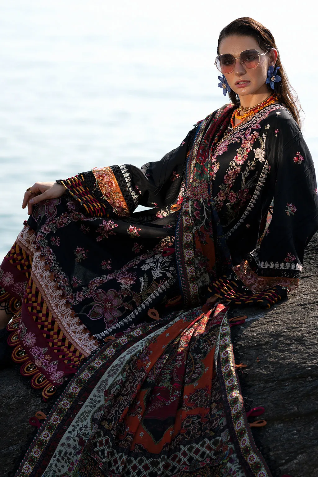 AJR Alif Signature Luxury Lawn by Abbas Jamil Rajpoot – Noir