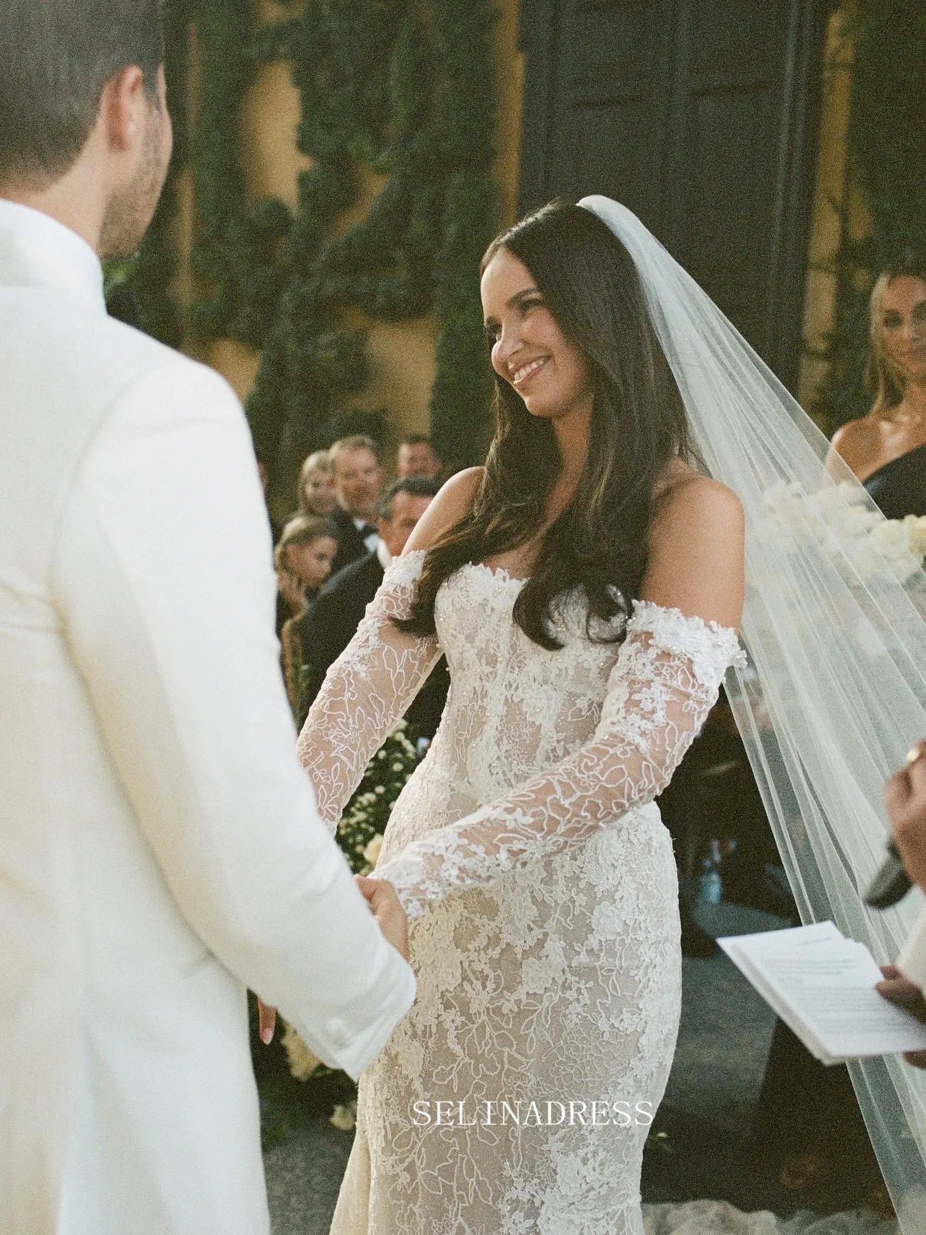 Rustic Lace Wedding Dresses Gorgeous Long Sleeve Bridal Gown SEA057